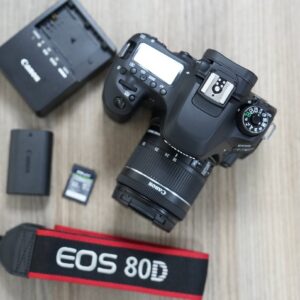 Canon EOS 80D DSLR Camera with 18-55mm Lens 32GB SD