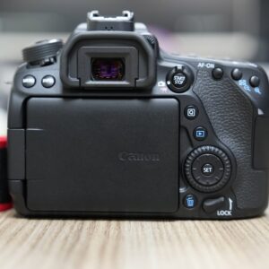 Canon EOS 80D DSLR Camera with 18-55mm Lens 32GB SD