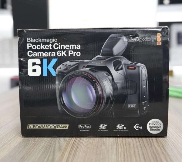 Blackmagic Design Pocket Cinema Camera 6K Pro (Canon EF)