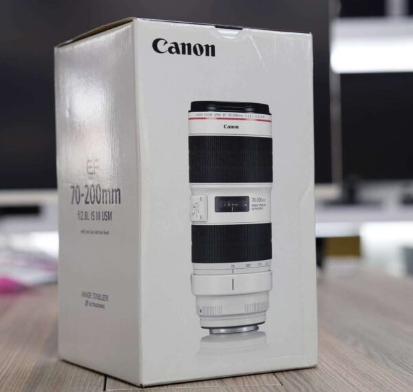Canon EF 70-200mm f/2.8L IS III USM - Image 2