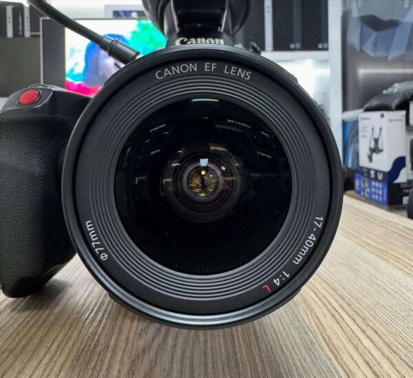 Canon EOS C100 Mark ll with Dual Pixel CMOS AF & EF Canon EF 17-40mm f/4L USM  Lens Kit - Image 9