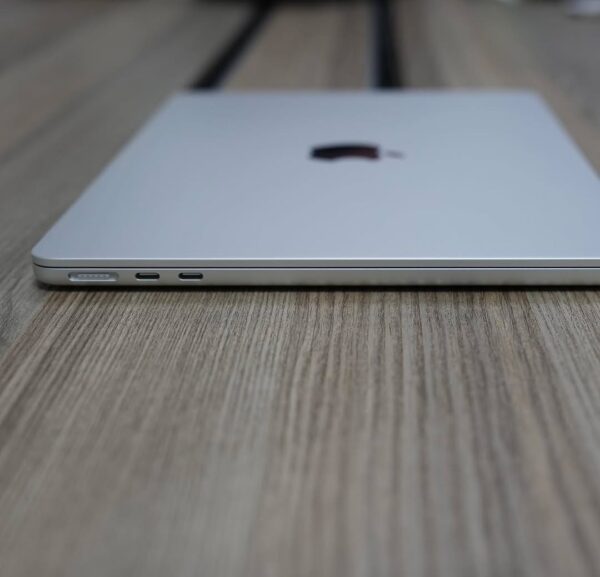 Apple 13" MacBook Air (M3, Silver) - Image 2