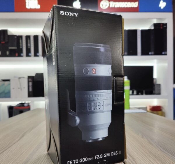 Sony FE 70-200mm f/2.8 GM OSS II  Lens - Image 4